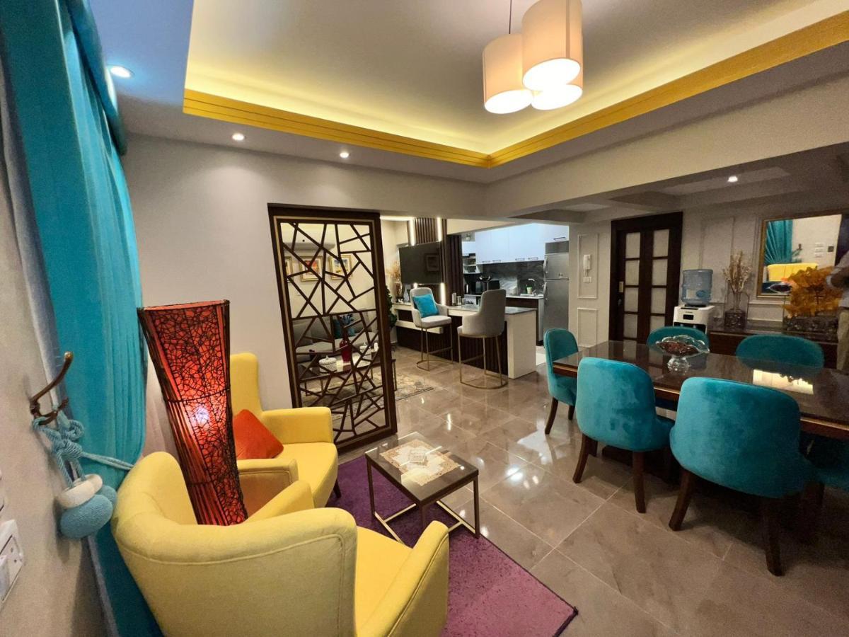 Luxury Flat With Garden And Private Entrance شقة فاخرة بحديقة و مدخل خاص Kairó Kültér fotó