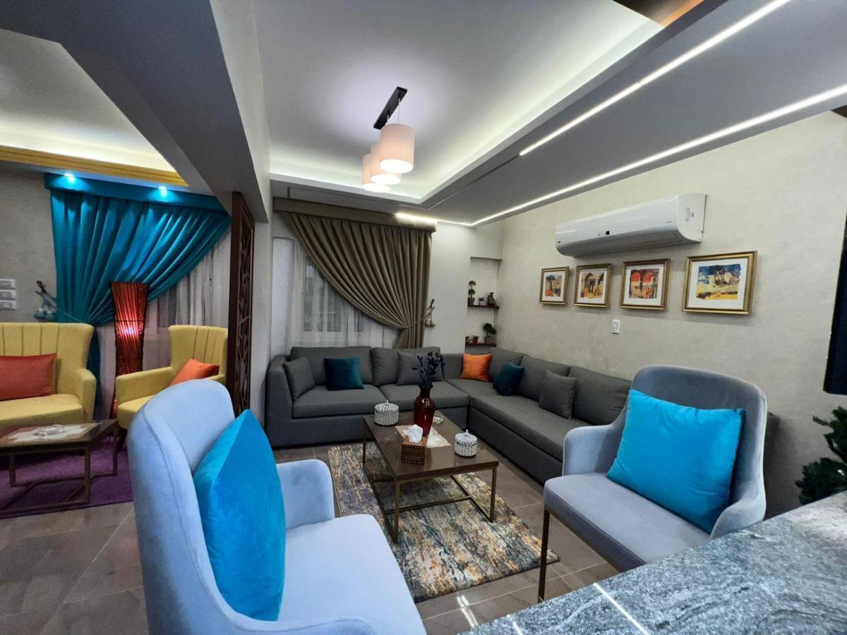 Luxury Flat With Garden And Private Entrance شقة فاخرة بحديقة و مدخل خاص Kairó Kültér fotó
